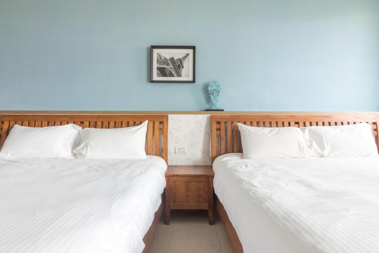 Jhongshan Building Bed And Breakfast Hualien City Ngoại thất bức ảnh